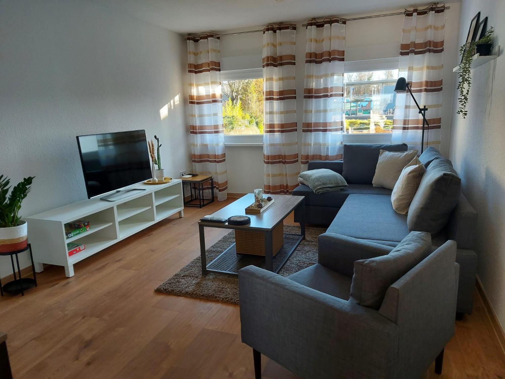 Ferienwohnung In Erftstadt 2 Min Fusslaeufig Zum Bahnhof, Phantasialand, Koeln, Koeln Messe, Eifel Exterior foto